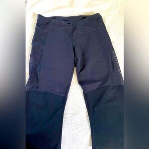 LULULEMON Black Capri Pants